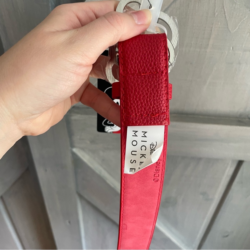 Disney Minnie Mouse Red Vegan Leather Belt Silver hardware‎ NWT - Picture 4 of 6